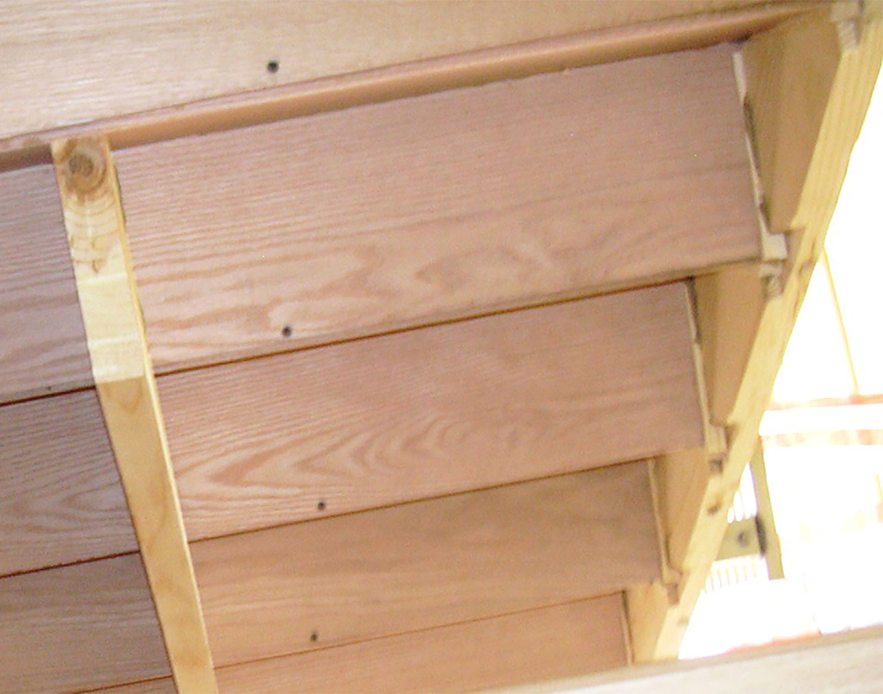 Oak Tread & Riser Stair Back with Center Jack